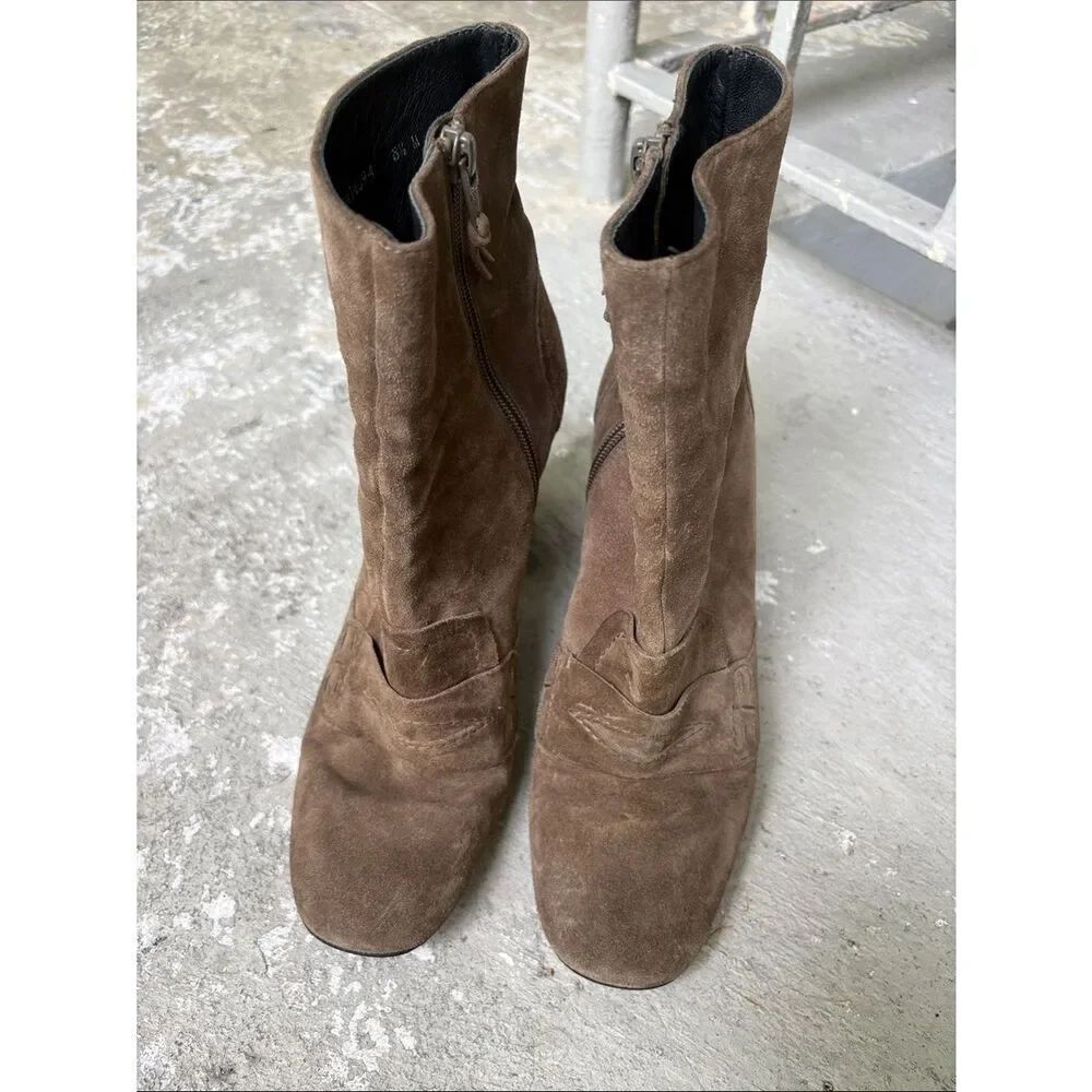 Stuart Weissman Moxanne  suede ankle boots - Picture 3 of 10